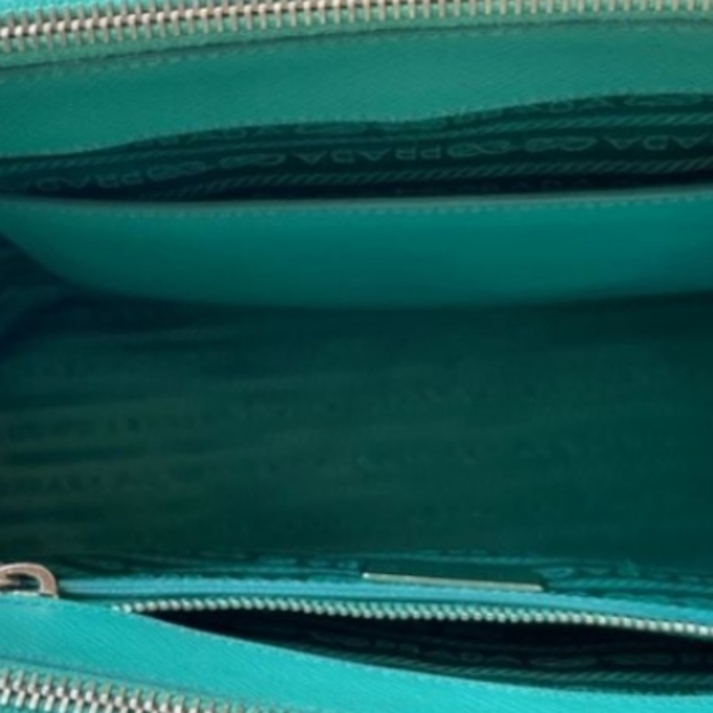 Like NEW Prada Galleria Saffiano LUX Leather Tote Handbag Giada Teal TIFFANY BLU - Picture 11 of 16